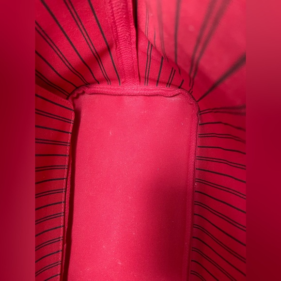 Louis Vuitton Neverfull MM 2,348$+tax - Picture 12 of 15